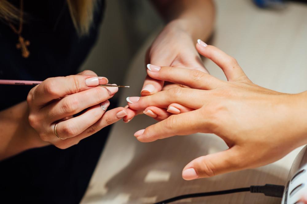 Pose d'ongle à Beaune